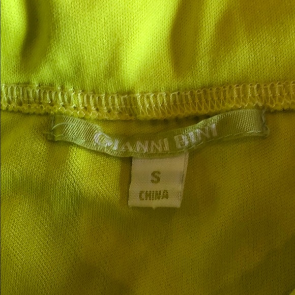 Lime green crochet skirt - Picture 4 of 4